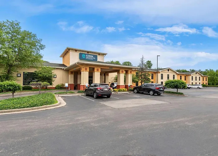 Clarion Inn & Suites Northwest