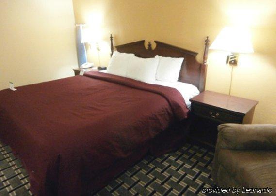Clarion & Northwest Inn 3*