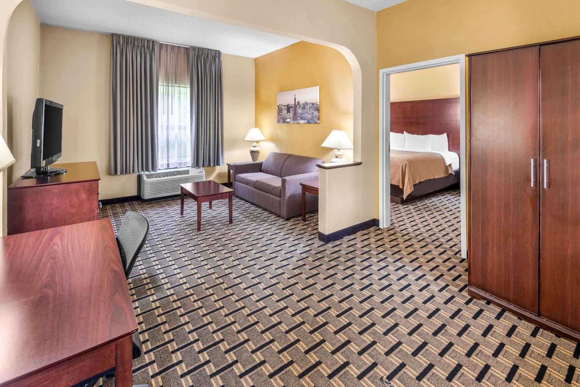 Inn Clarion & Northwest Indianapolis